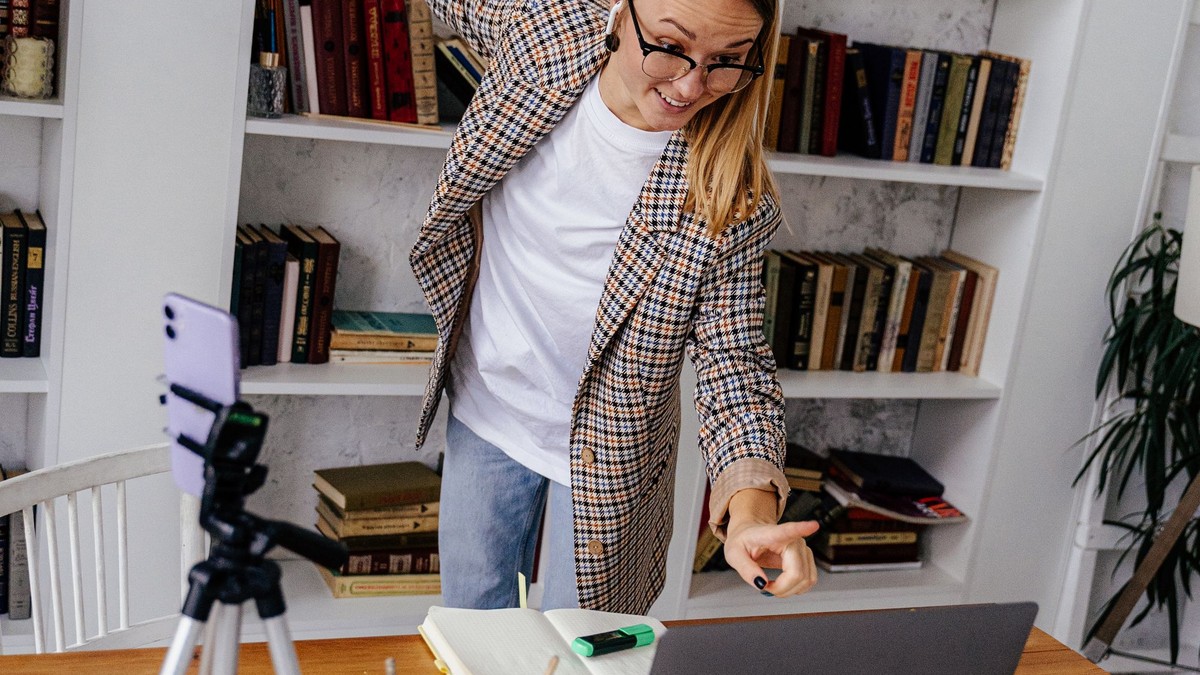 Educator using digital learning technology
